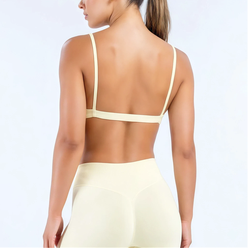 HISTELLO Impact Scoop Neck Bra - огляд і ціна Pilate Yoga Workout